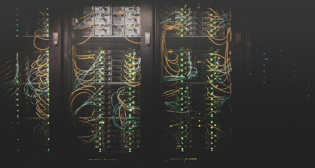 GPU Server Solutions for AI 1 AI Infrastructure for Model Training-Q9